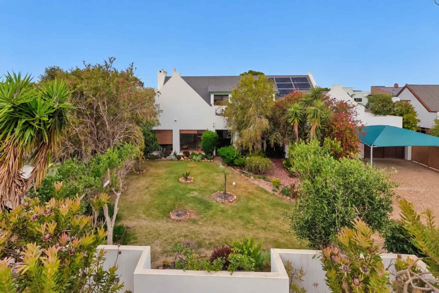 5 Bedroom Property for Sale in Fisherhaven Western Cape